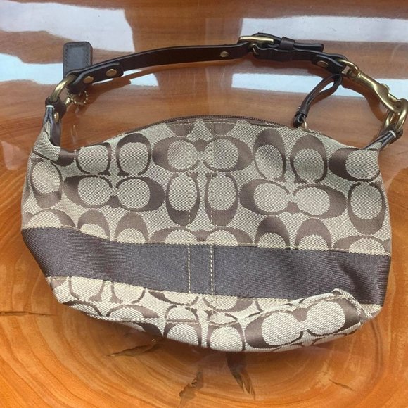 Coach Medium Bag - Picture 2 of 3